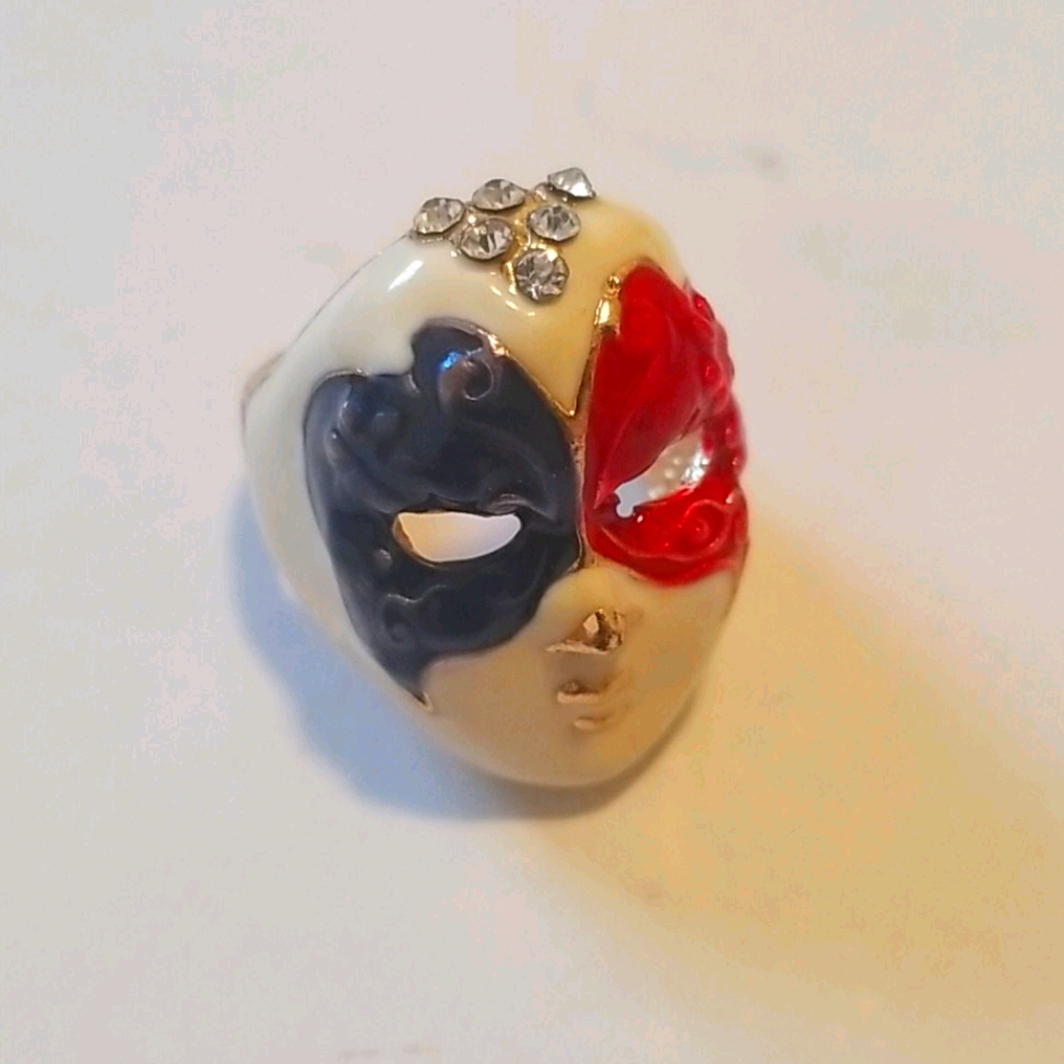 Mask Ring.